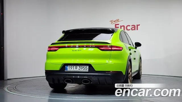 Porsche Cayenne 2022 thumb 5
