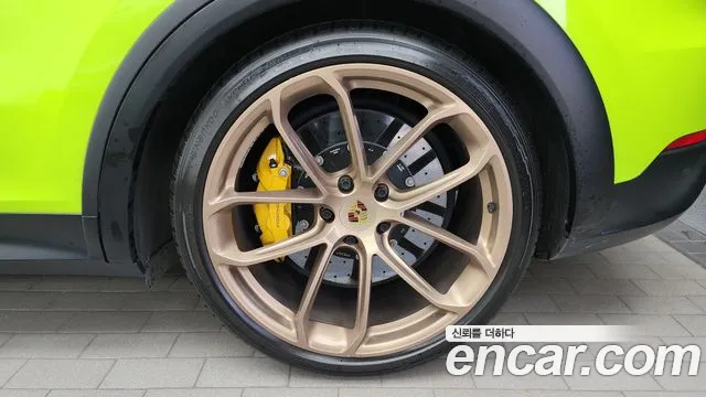 Porsche Cayenne 2022 thumb 4