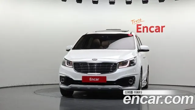 Kia Carnival 2015 thumb 8