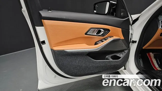 BMW 3 серии 2024 thumb 10