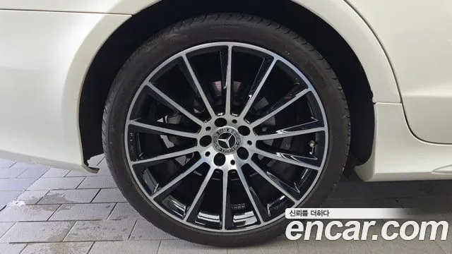 Mercedes-Benz CLS-Class 2017 thumb 6
