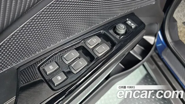 KG_Mobility_Ssangyong TIBOLI 2020 thumb 8