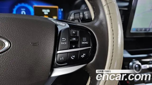 Ford Explorer 2021 thumb 4