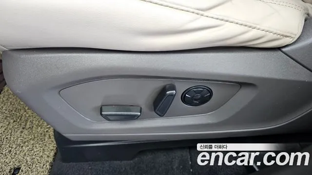 Ford Explorer 2021 thumb 6
