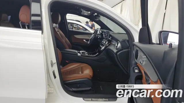 Mercedes-Benz GLC 2017 thumb 5