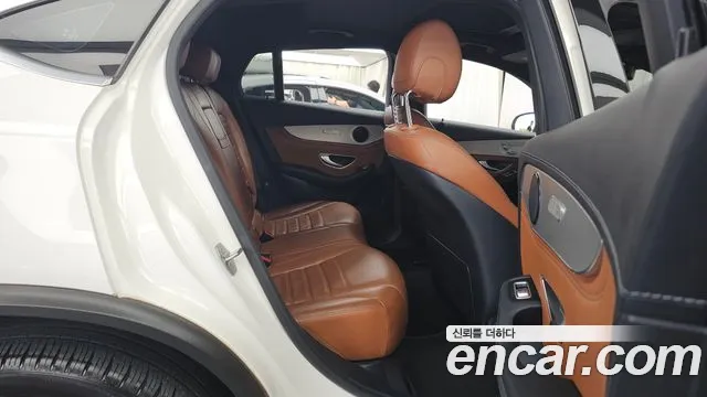 Mercedes-Benz GLC 2017 thumb 10