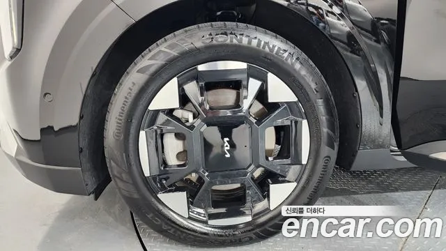 Kia Carnival 2024 thumb 5