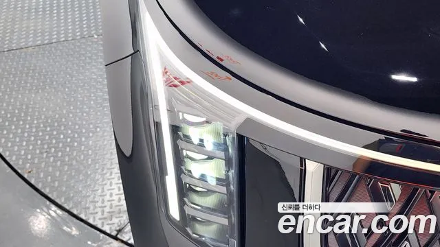 Kia Carnival 2024 thumb 4
