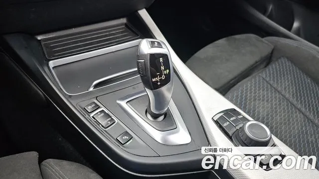 BMW 1 серии 2018 thumb 2