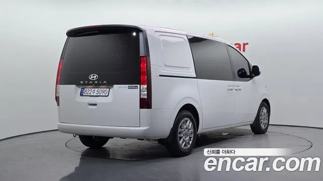 Hyundai Staria 2025 thumb 5