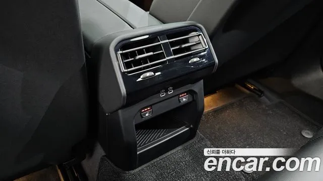 BMW 5 серии 2024 thumb 9