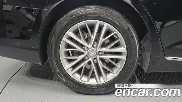 Hyundai Grandeur 2018 thumb 12