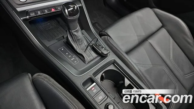 Audi Q3 2020 thumb 10