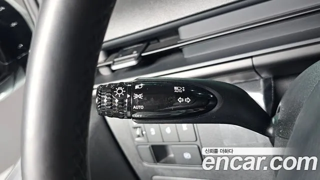 Hyundai Staria 2023 thumb 11