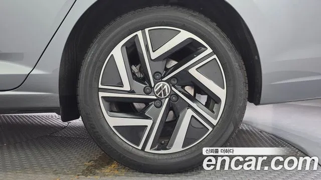 Volkswagen Jetta 2022 thumb 5