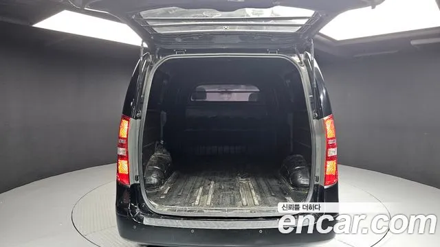 Hyundai Starex 2014 thumb 2
