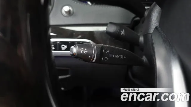 Mercedes-Benz S-Class 2015 thumb 2