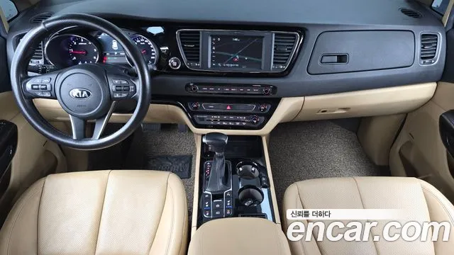 Kia Carnival 2019 thumb 6