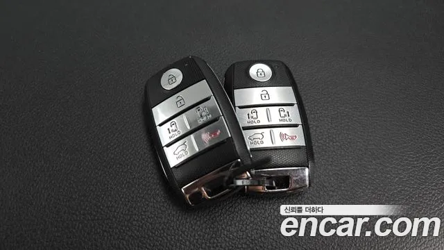 Kia Carnival 2019 thumb 2
