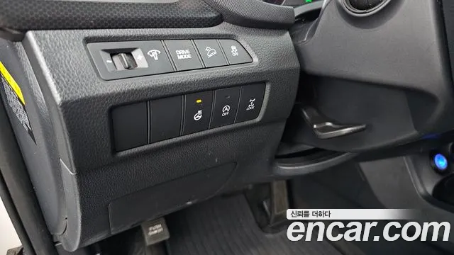 Hyundai Santa Fe 2017 thumb 8