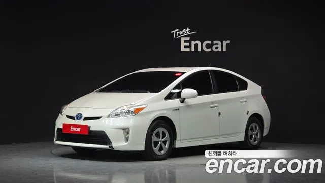 Toyota Prius 2015 thumb 12