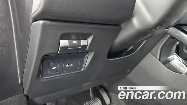 Land Rover Range Rover Evoque 2019 thumb 9