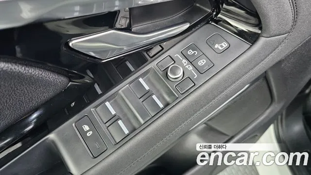 Land Rover Range Rover Evoque 2019 thumb 7