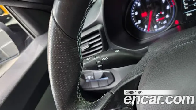 Hyundai Veloster 2019 thumb 4