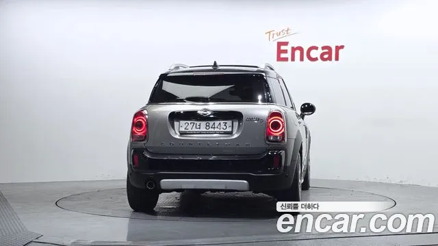 Mini Countryman 2018 thumb 2