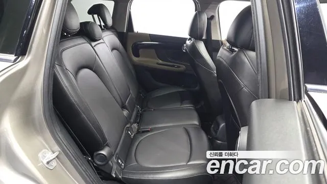 Mini Countryman 2018 thumb 5