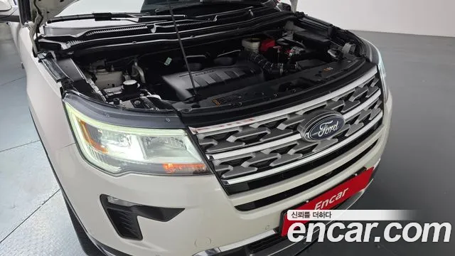 Ford Explorer 2018 thumb 2