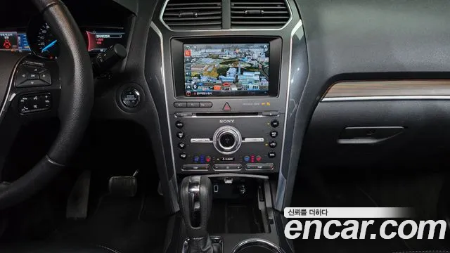 Ford Explorer 2018 thumb 6