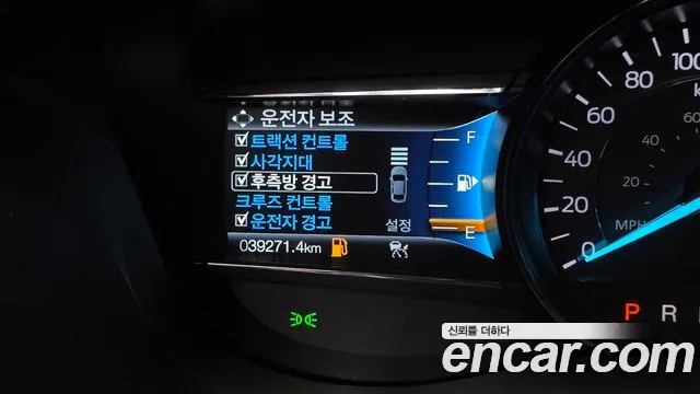 Ford Explorer 2018 thumb 11