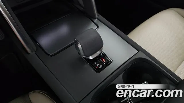 Land Rover Discovery Sport 2024 thumb 10