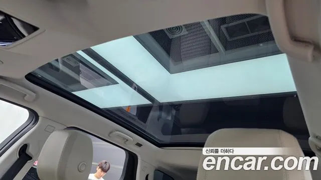 Land Rover Discovery Sport 2024 thumb 4