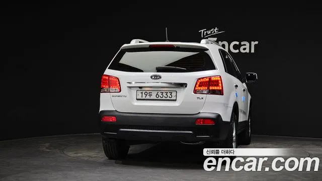 Kia Sorento 2011 thumb 12