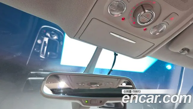 Audi Q5 2015 thumb 6