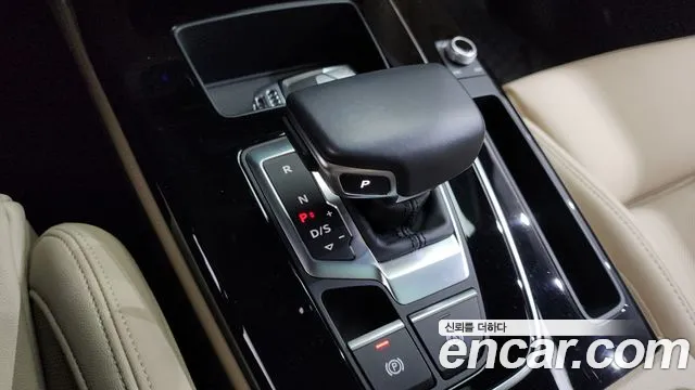 Audi Q5 2021 thumb 4
