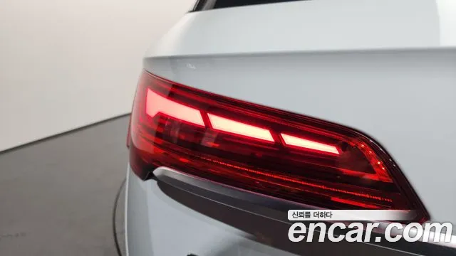 Audi Q5 2021 thumb 8