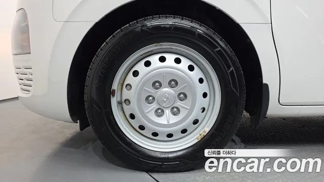 Hyundai Staria 2022 thumb 2