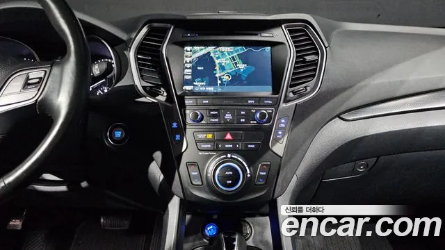 Hyundai Santa Fe 2016 thumb 4