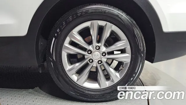 Hyundai Santa Fe 2016 thumb 6