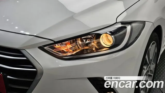 Hyundai Avante 2017 thumb 6
