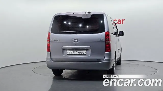 Hyundai Starex 2011 thumb 4