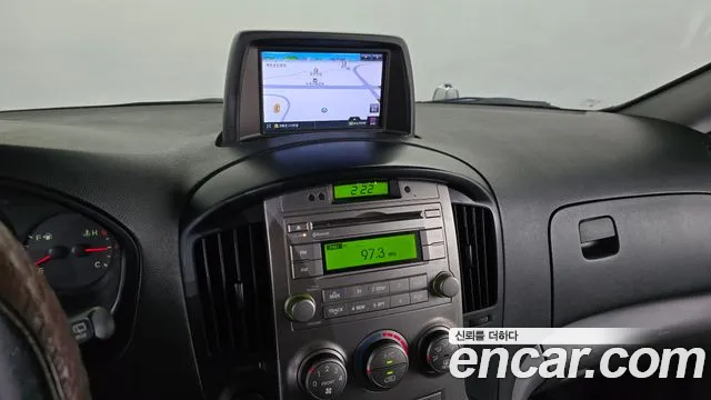Hyundai Starex 2011 thumb 10