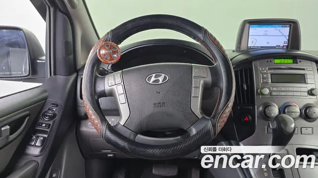 Hyundai Starex 2011 thumb 11