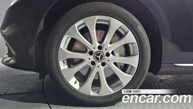 Mercedes-Benz E-Класс 2018 thumb 2