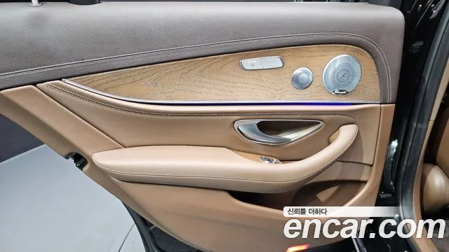 Mercedes-Benz E-Класс 2018 thumb 5