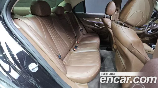 Mercedes-Benz E-Класс 2018 thumb 7