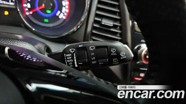 KG_Mobility_Ssangyong TIBOLI 2016 thumb 2